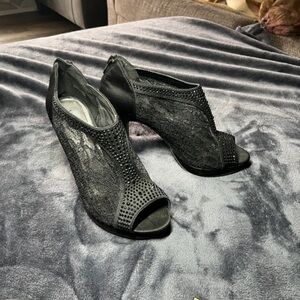 Elegant Black Lace Peep-Toe Heels